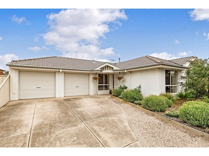 30 Charlotte Crescent, Wyndham Vale VIC 3024