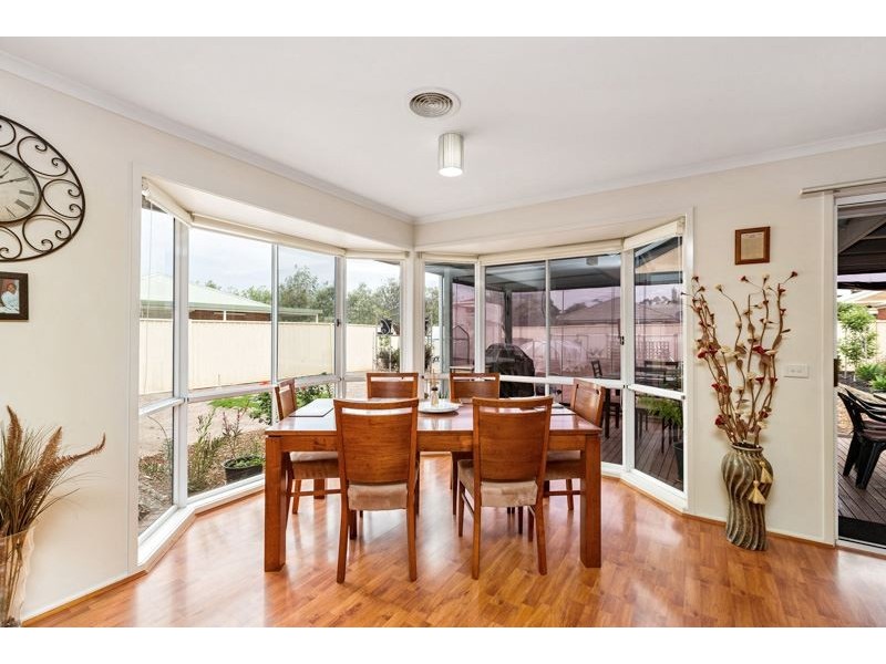 30 Charlotte Crescent, Wyndham Vale VIC 3024