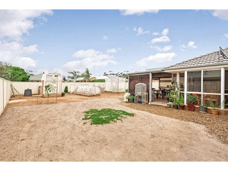 30 Charlotte Crescent, Wyndham Vale VIC 3024