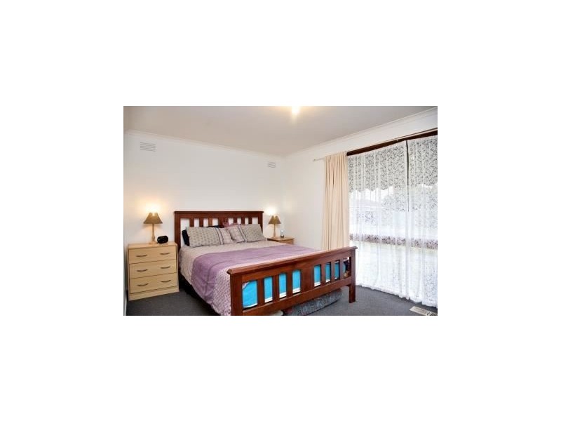 25 Nightingale Drive, Werribee VIC 3030