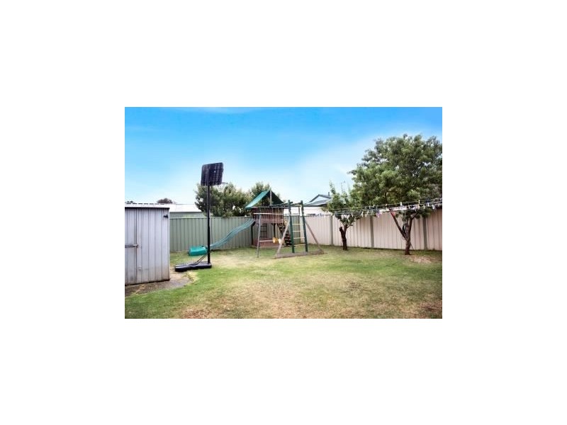 25 Nightingale Drive, Werribee VIC 3030