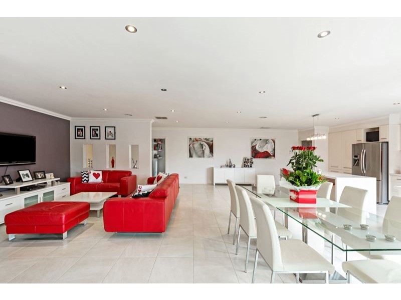 36 Evans Way, Werribee VIC 3030