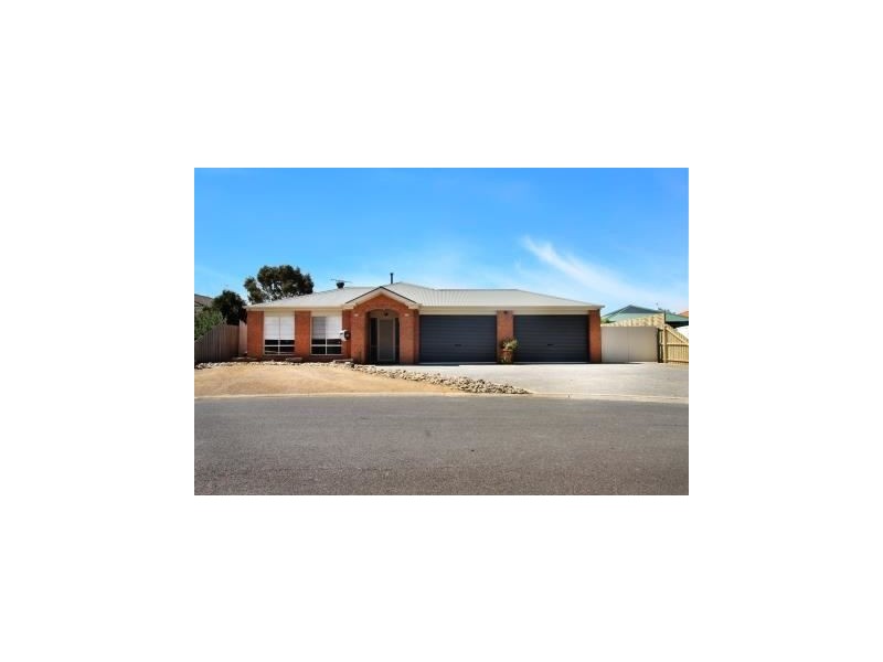 14. Ribera Ct, Werribee VIC 3030