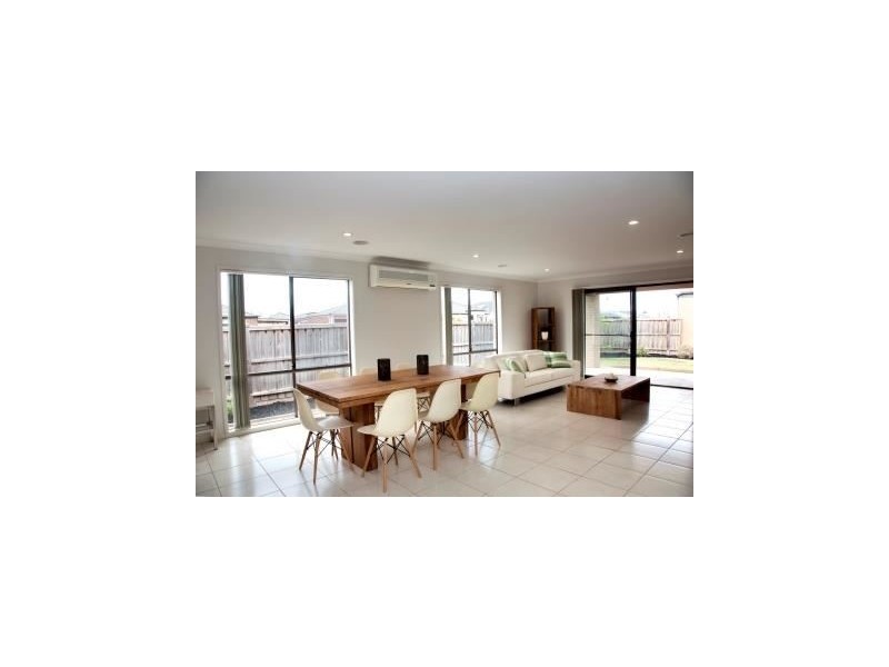 67 Fongeo Drive, Point Cook VIC 3030