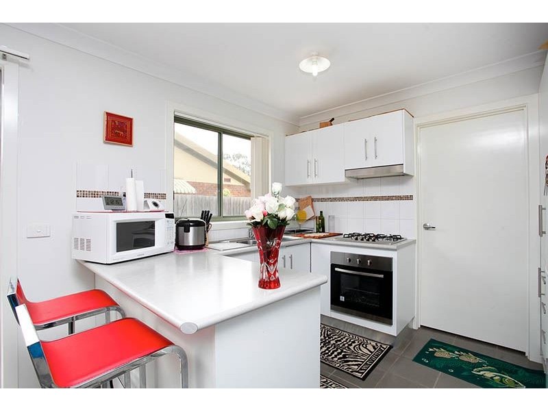 2/2 Fowler Street, Hoppers Crossing VIC 3029
