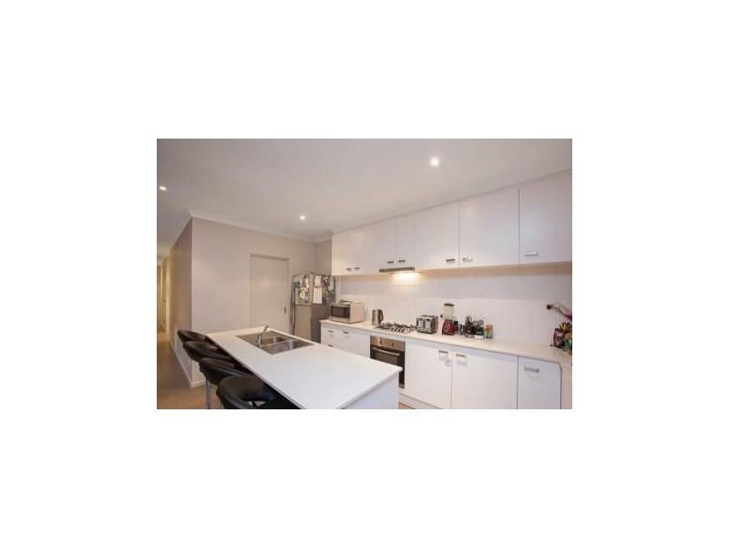 8 Latte Walk, Point Cook VIC 3030