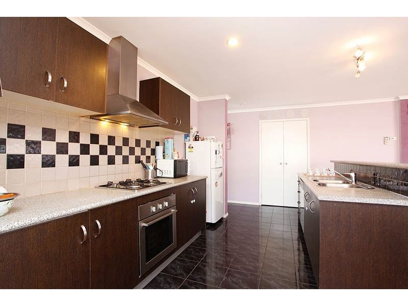 8 Persimmon Place, Werribee VIC 3030