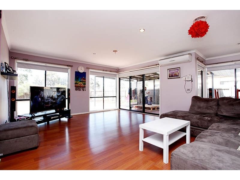 8 Persimmon Place, Werribee VIC 3030