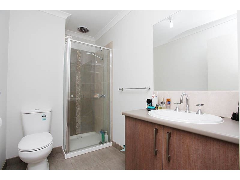 1/3 Greenleaf Circuit, Tarneit VIC 3029