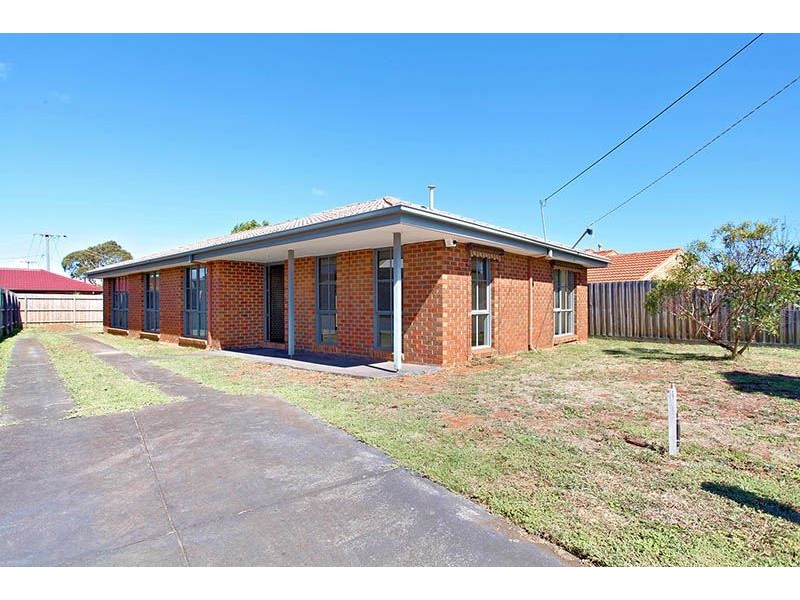 12 Dennison Avenue, Hoppers Crossing VIC 3029