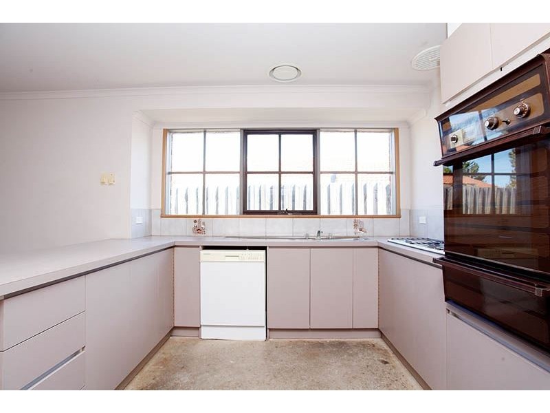 12 Dennison Avenue, Hoppers Crossing VIC 3029