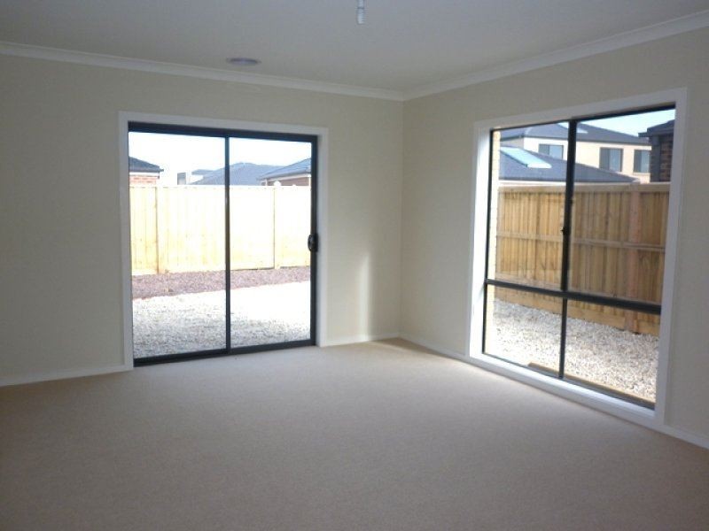 288 Saltwater Promenade, Point Cook VIC 3030