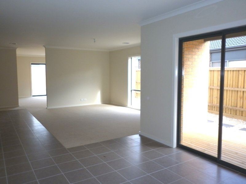288 Saltwater Promenade, Point Cook VIC 3030