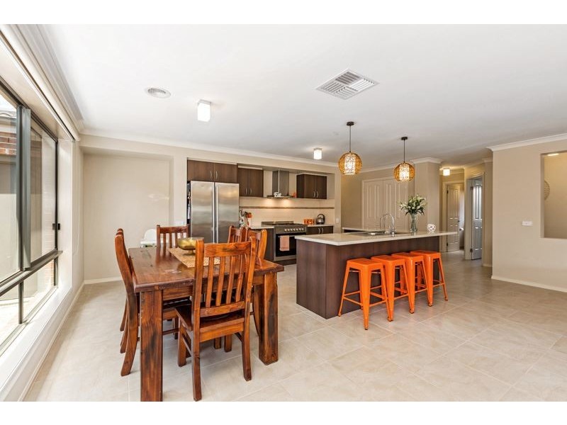 31 Brockwell Crescent, Wyndham Vale VIC 3024