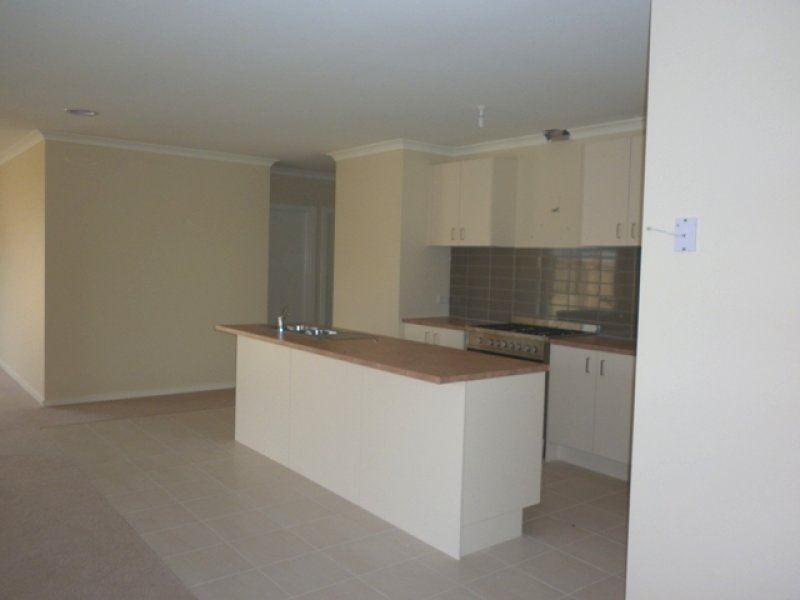 290 Saltwater Promenade, Point Cook VIC 3030