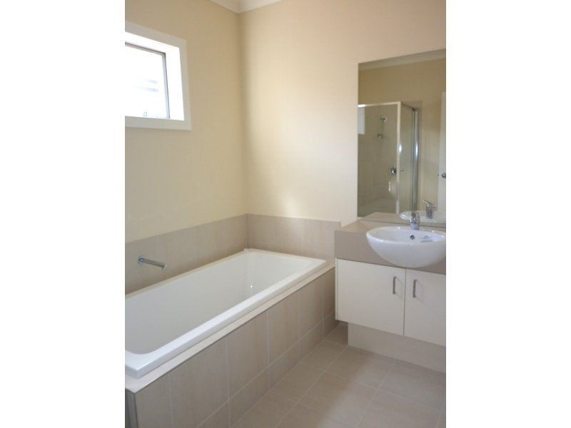 290 Saltwater Promenade, Point Cook VIC 3030