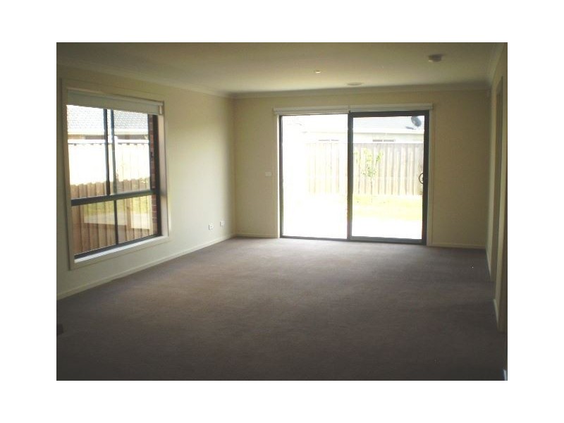 115 Swamphen Drive, Williams Landing VIC 3027