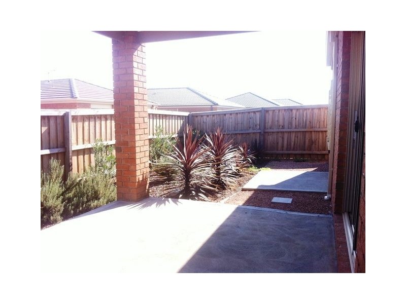 77 Hamish Drive, Tarneit VIC 3029
