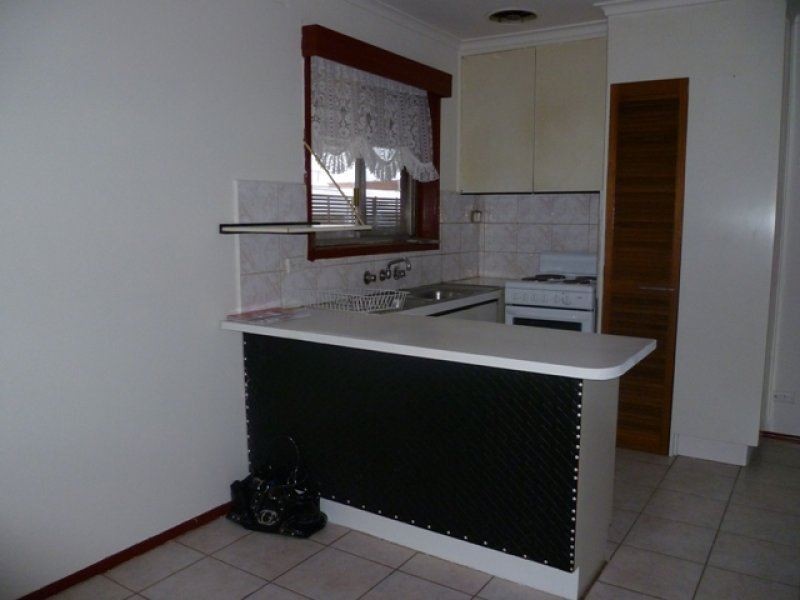71 Heaths Rd, Hoppers Crossing VIC 3029