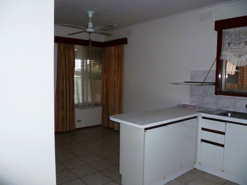 71 Heaths Rd, Hoppers Crossing VIC 3029