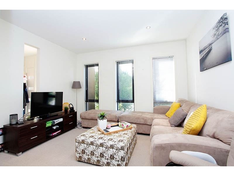 17 Hyde Park Terrace, Point Cook VIC 3030