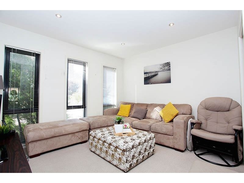 17 Hyde Park Terrace, Point Cook VIC 3030