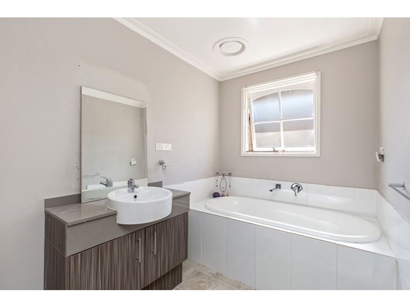 15 North Gateway, Wyndham Vale VIC 3024