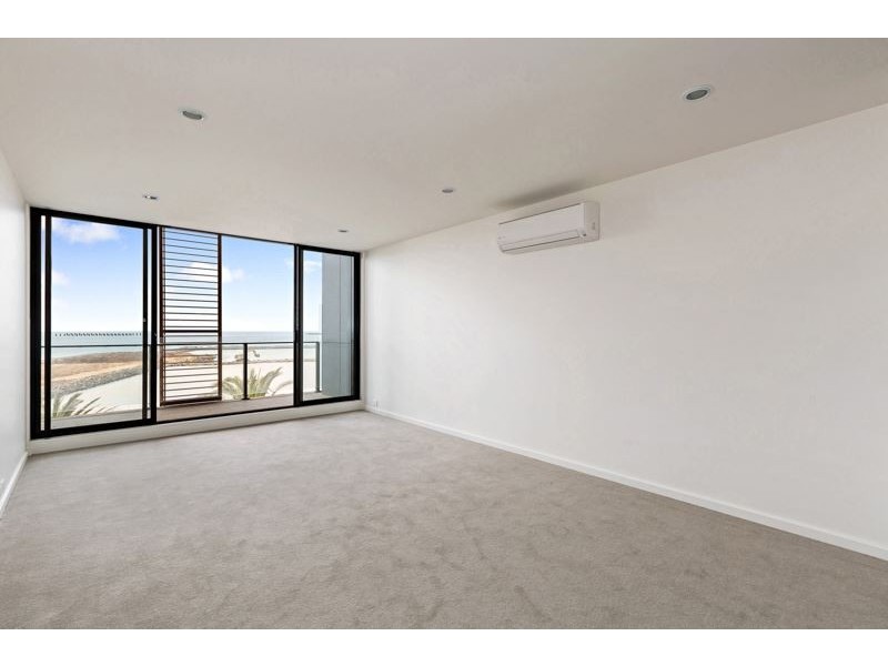 230/50 Catamaran Drive, Werribee South VIC 3030