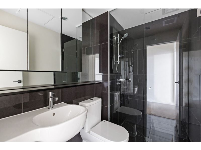 230/50 Catamaran Drive, Werribee South VIC 3030