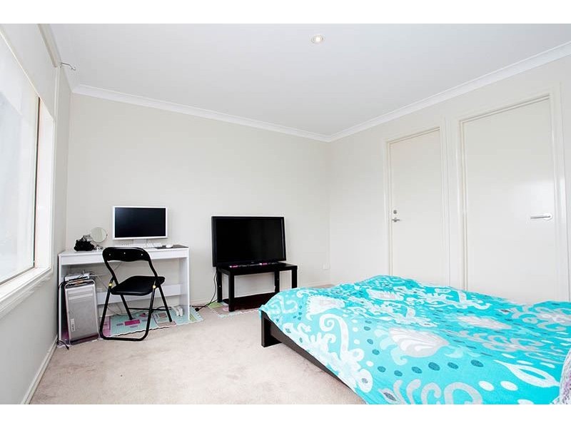 10 East Cornhill Drive, Point Cook VIC 3030