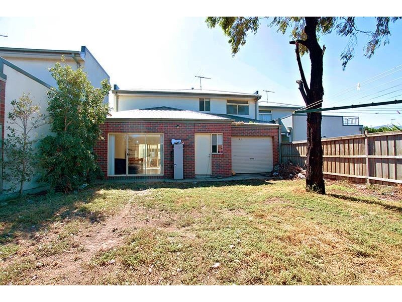 10 East Cornhill Drive, Point Cook VIC 3030