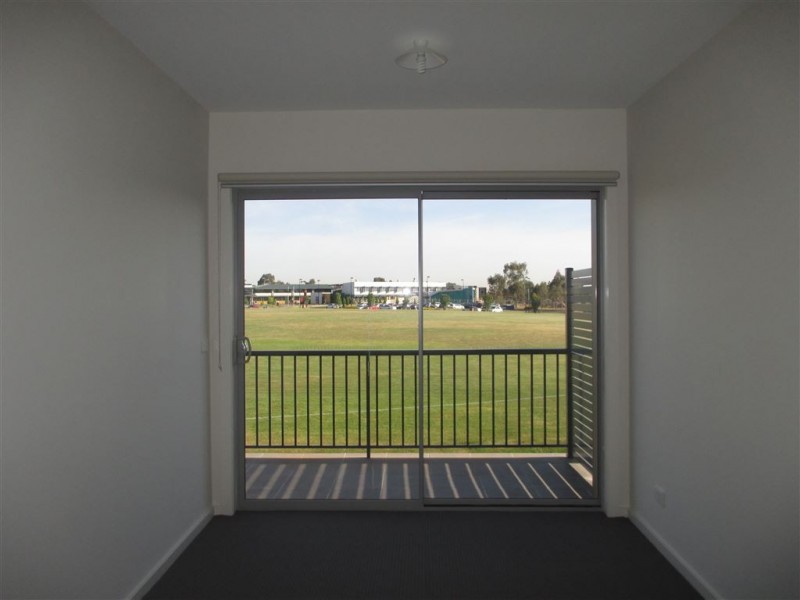 40/1-5 Thomas Carr Drive, Tarneit VIC 3029