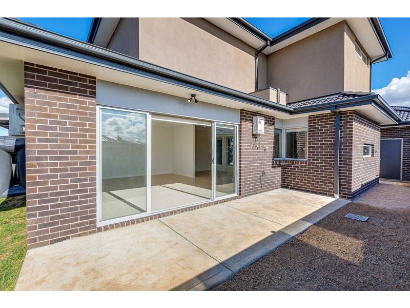 2/19 Federal Drive, Wyndham Vale VIC 3024