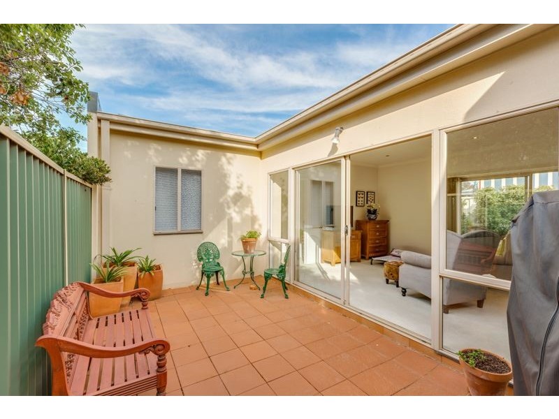 21/7 Mickleton Grove, Point Cook VIC 3030