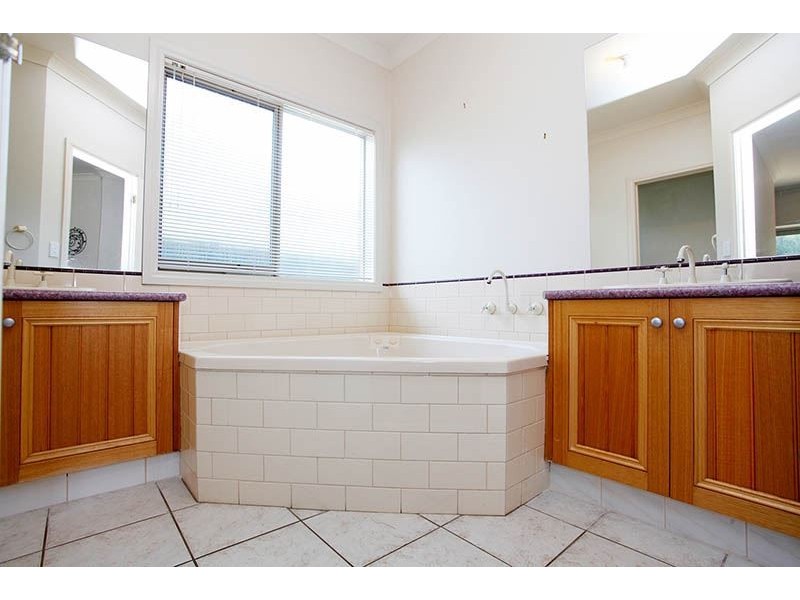 7. Bloomsbury Place, Wyndham Vale VIC 3024