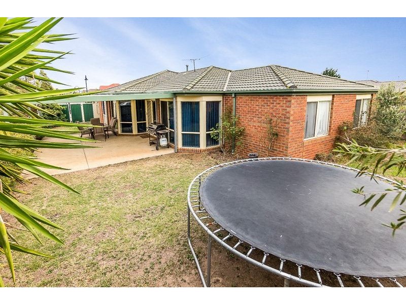 22 Lynbridge Crescent, Tarneit VIC 3029