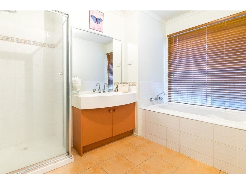 22 Lynbridge Crescent, Tarneit VIC 3029