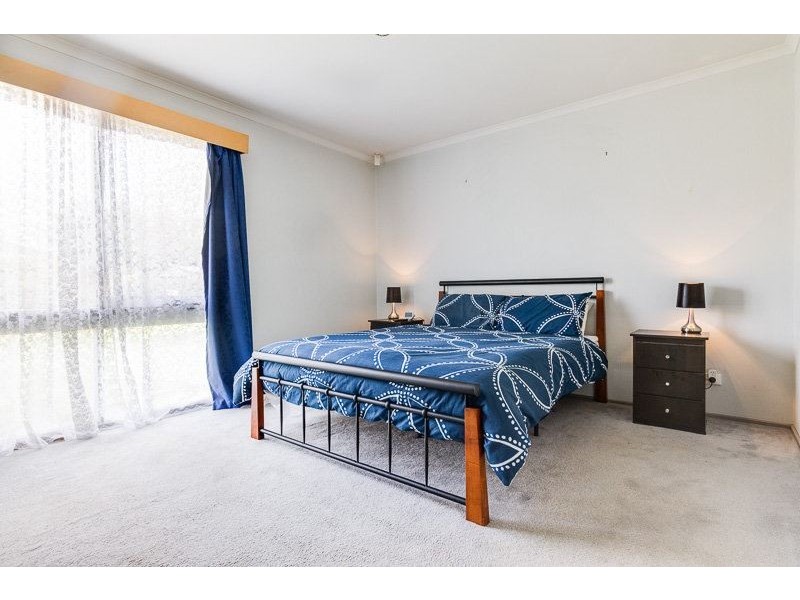 4 Seine Close, Werribee VIC 3030