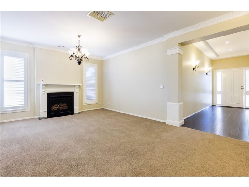 5 Loretta Boulevard, Tarneit VIC 3029