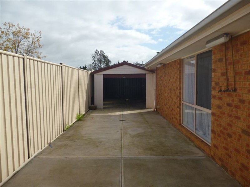 13 Doris Drive, Hoppers Crossing VIC 3029