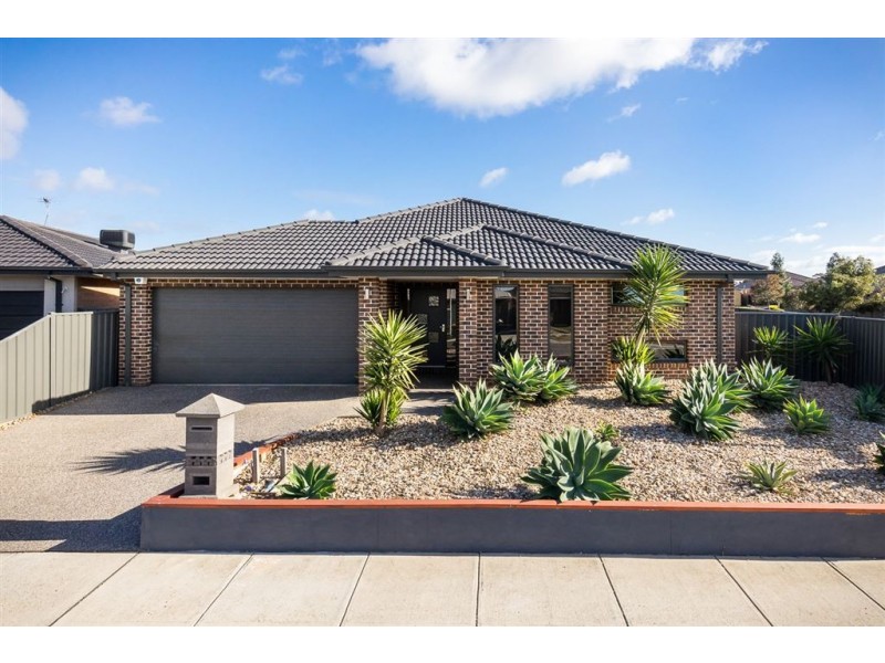 17 Brockwell Crescent, Wyndham Vale VIC 3024