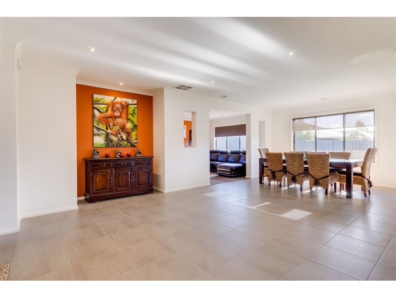 17 Brockwell Crescent, Wyndham Vale VIC 3024