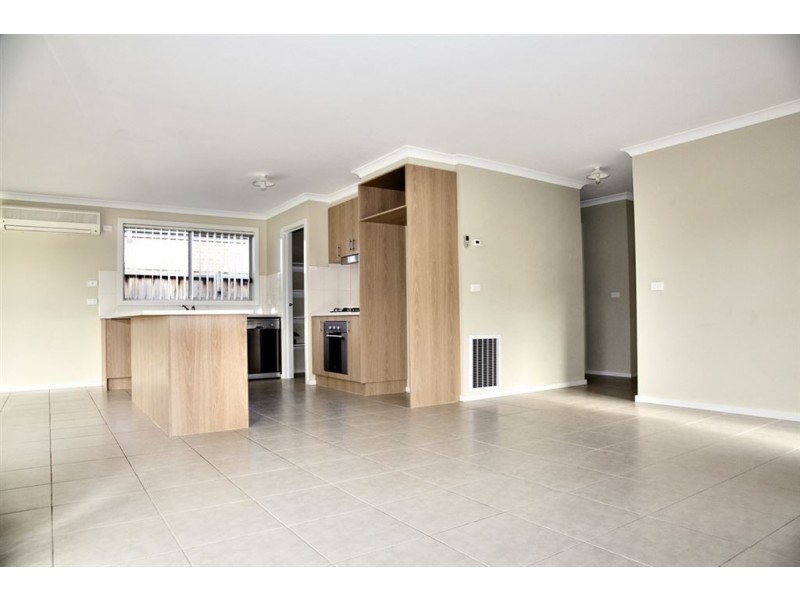 16 Crissa Street, Tarneit VIC 3029