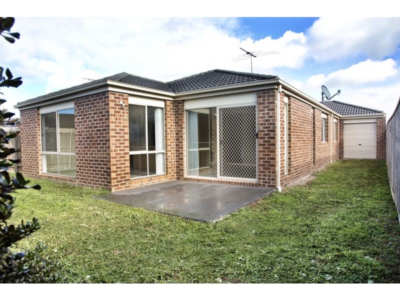 16 Crissa Street, Tarneit VIC 3029