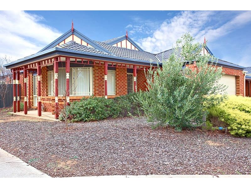 11 Mundi Crescent, Wyndham Vale VIC 3024