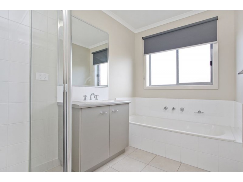 7 Weaver Street, Wyndham Vale VIC 3024