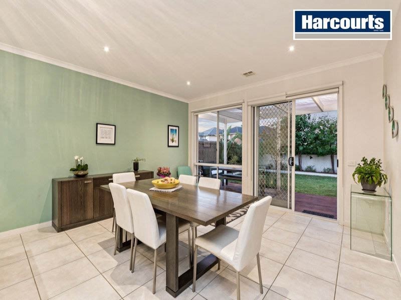 20 Signature Boulevard, Sanctuary Lakes VIC 3030