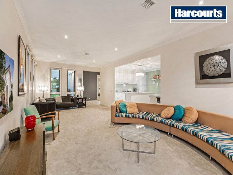 20 Signature Boulevard, Sanctuary Lakes VIC 3030