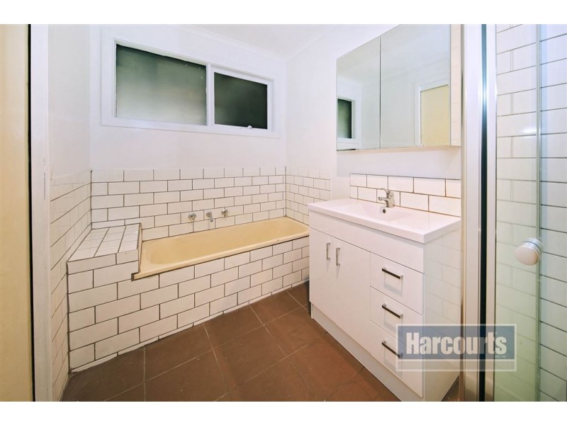 16 Topaz Avenue, Wyndham Vale VIC 3024