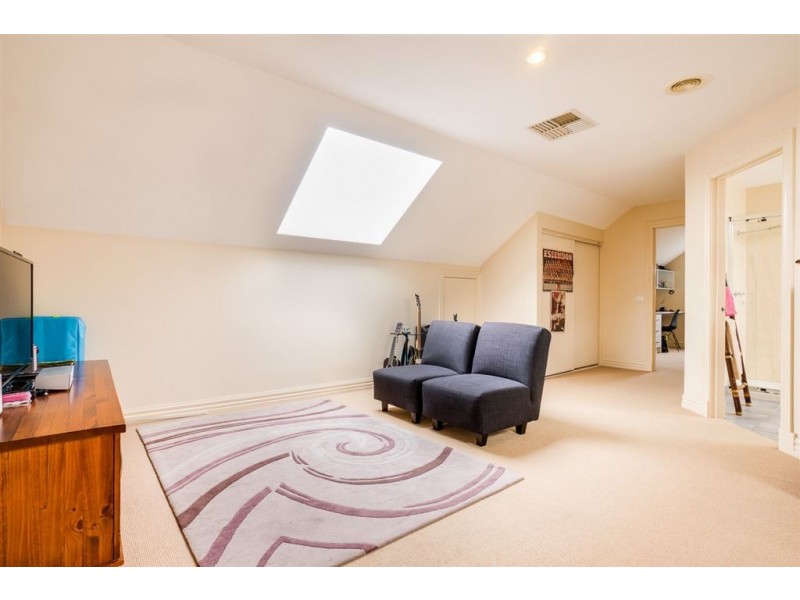 15 Little John Court, Werribee VIC 3030